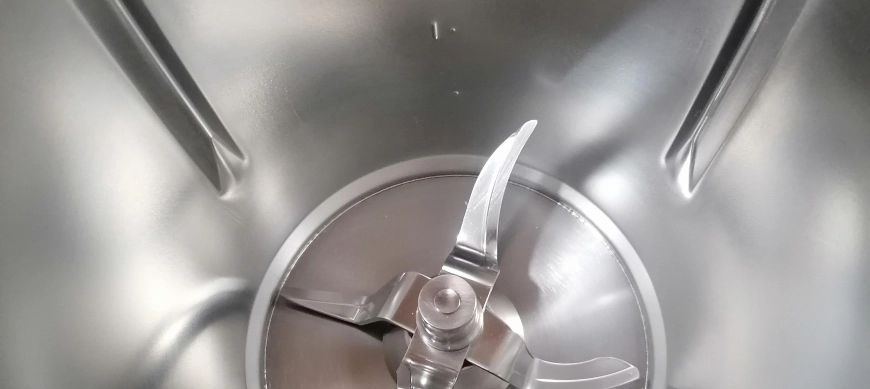 Quitamos el mal olor del vaso y la tapa