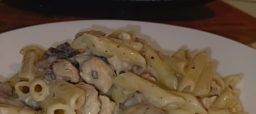 Macarrones con pavo y leche de coco