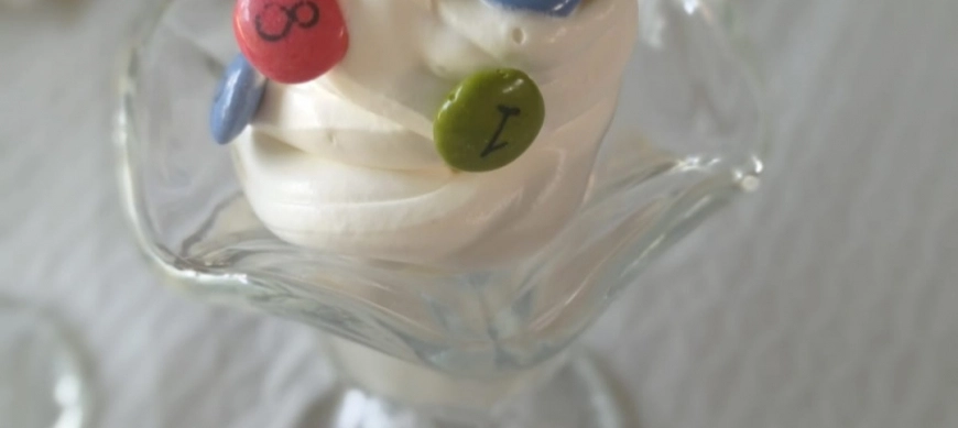 HELADO McFLURRY DE M&M