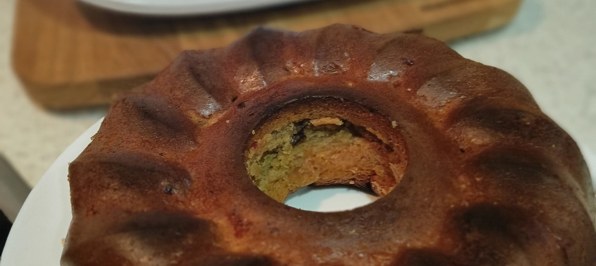 Bizcocho de caqui y chocolate